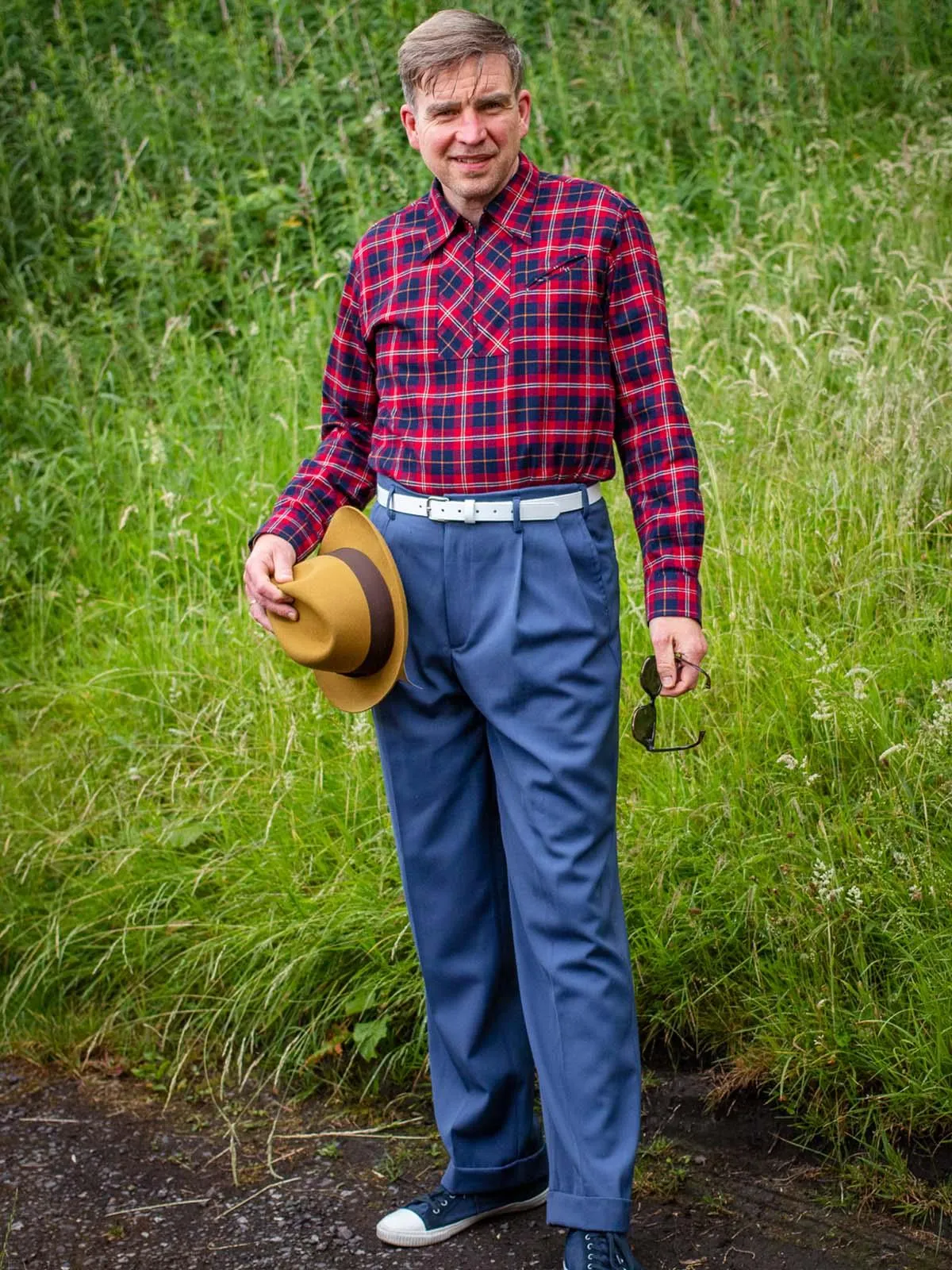 1950s Vintage Chuck Pleated Peg Trousers in Blue