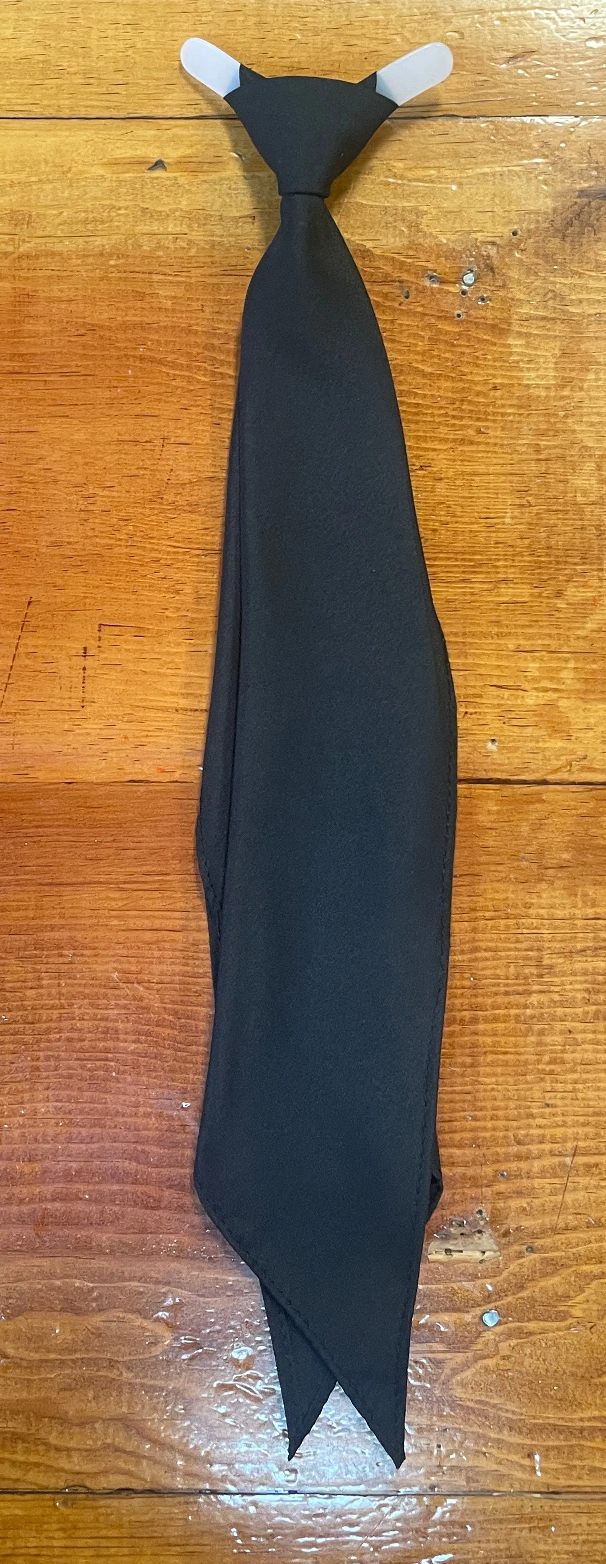 Austin Accents® Black 16" Clip on Neck Tie