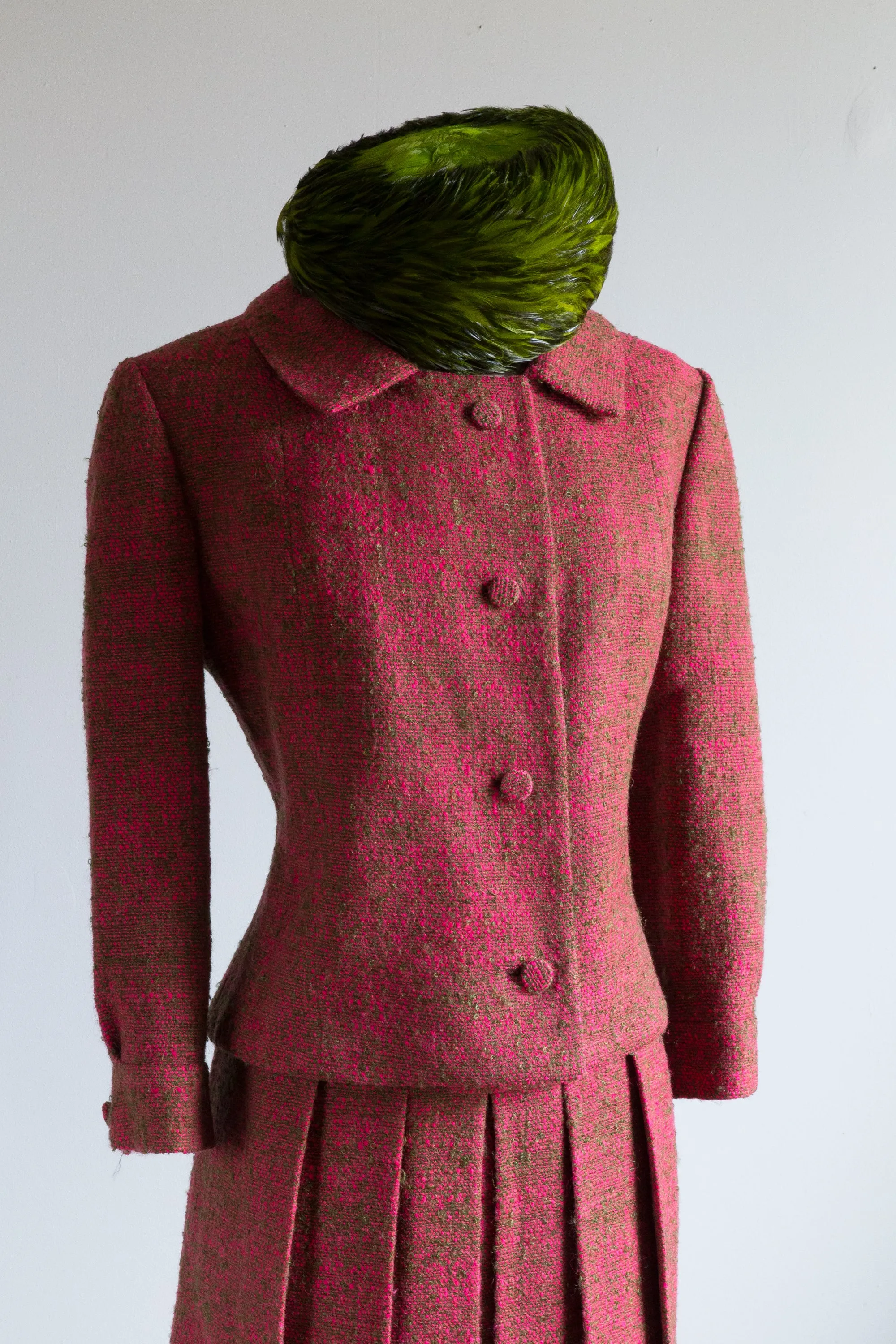 Classic 1960's Davidow Wool Ladies Suit In Pink & Green Tweed / ML