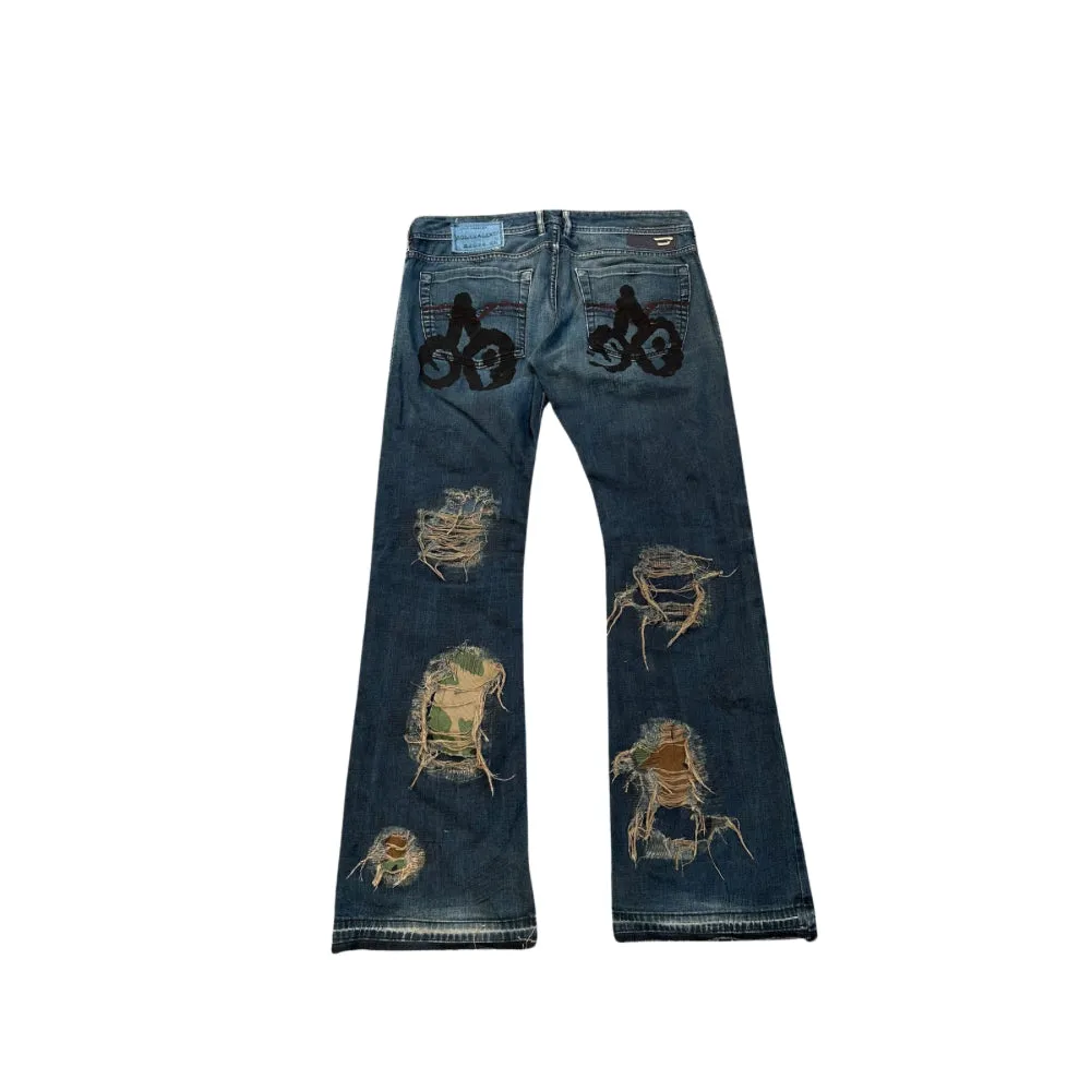 Dark Blue/Camo STUDIOPOLYVALENT Printed Distressed Denim