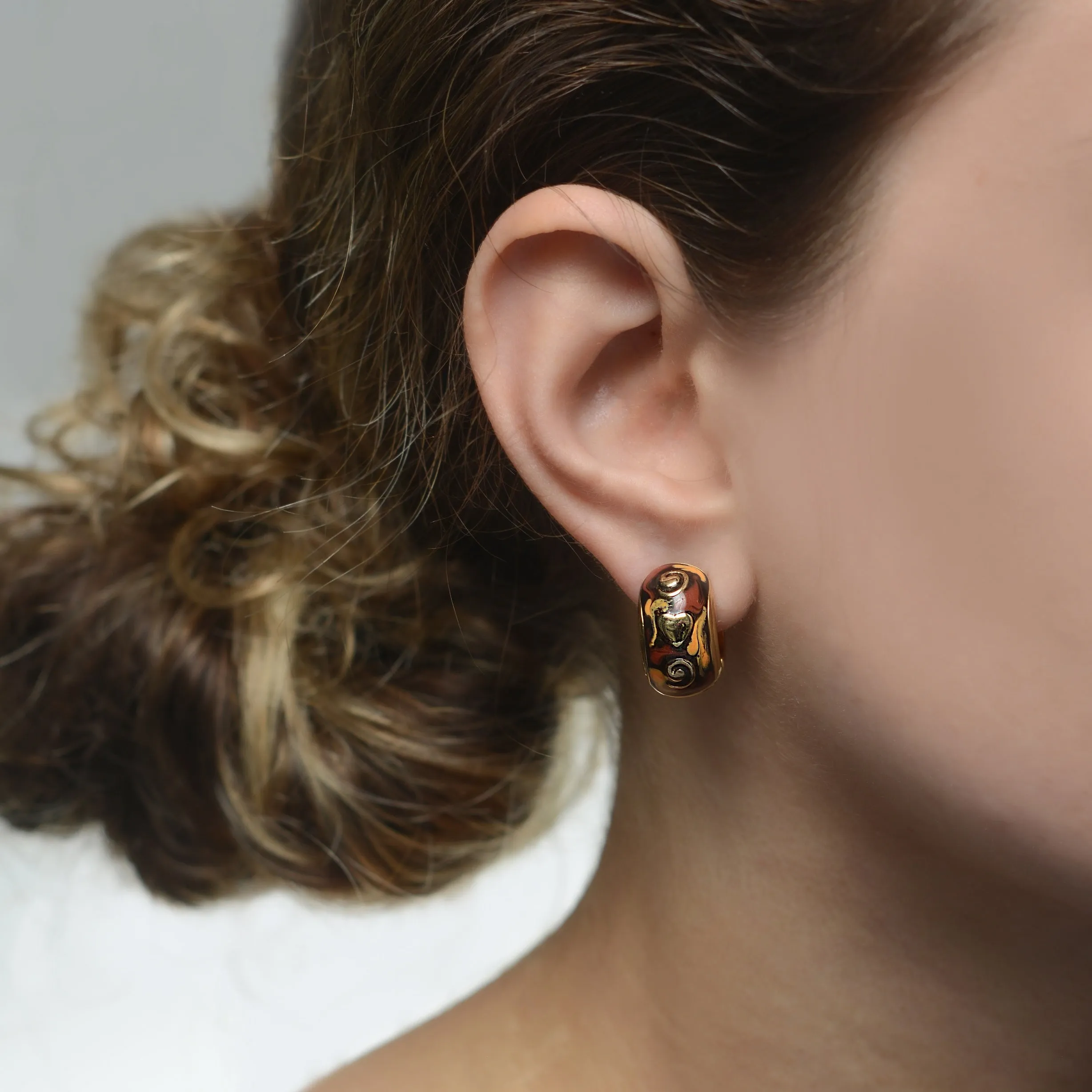 Gold Tortoise Motif Reversible Hugs® Clip Earrings