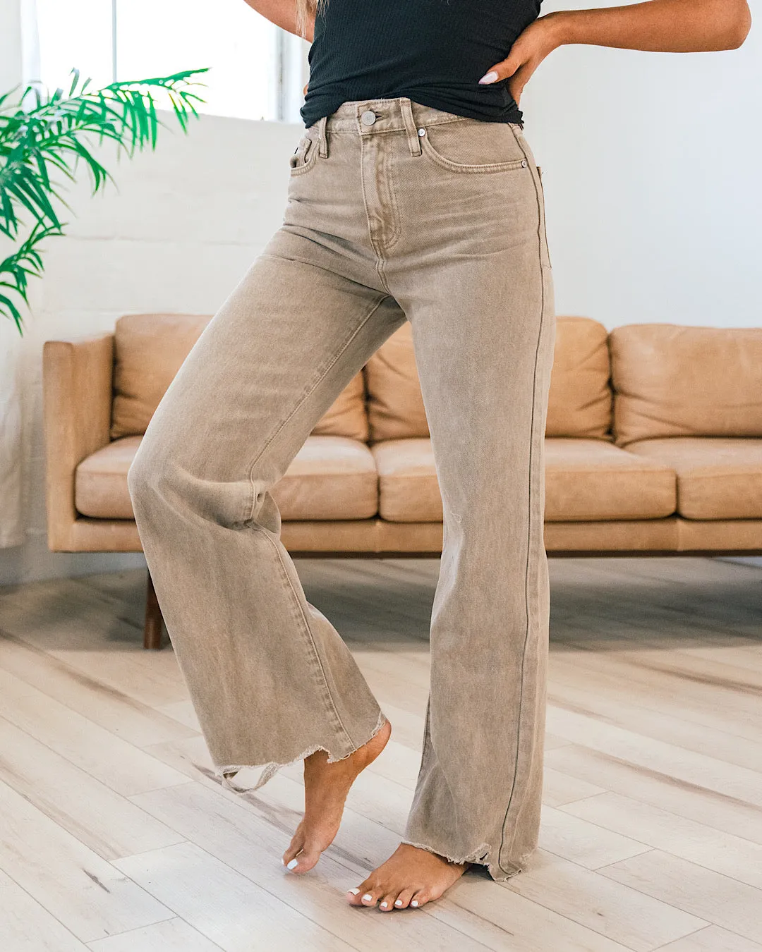 KanCan Josslyn 90's Flare Jeans - Wheat