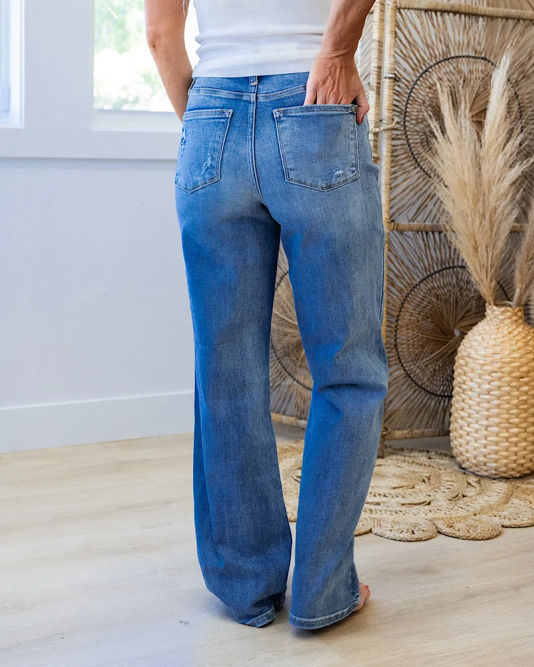 NEW! Judy Blue Hadley Non Distressed Straight Jeans